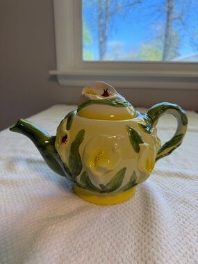 Majolica Floral Ladybugs Formalities Teapot by Baum Bros.